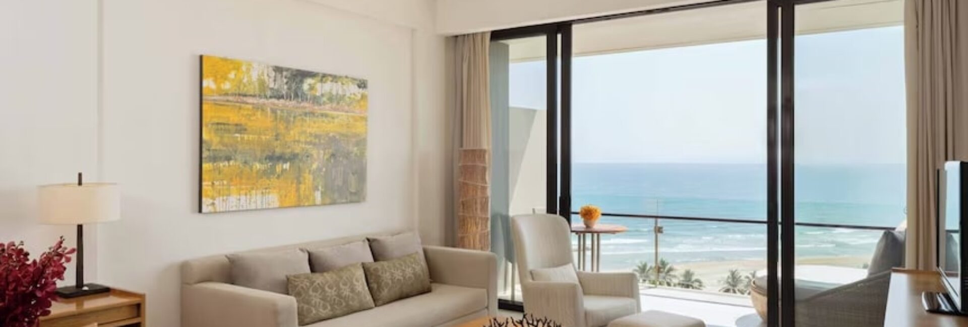 One Bedroom Residence – Ocean View in Beach Resort (HY1BOV)
