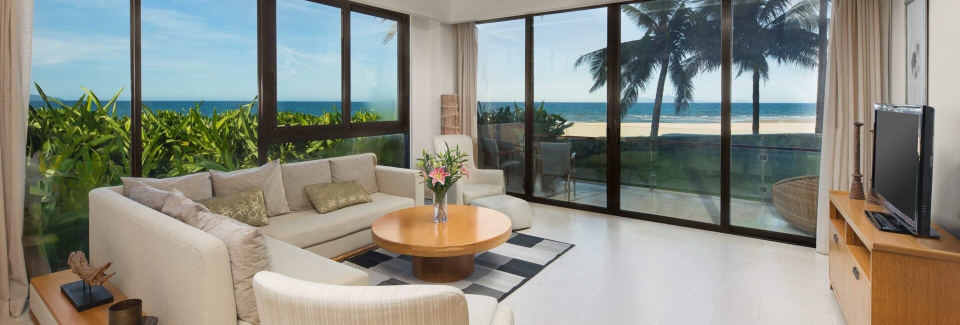 Bedroom Residence – Best Ocean Front in Beach Resort, Block C (RSD4)