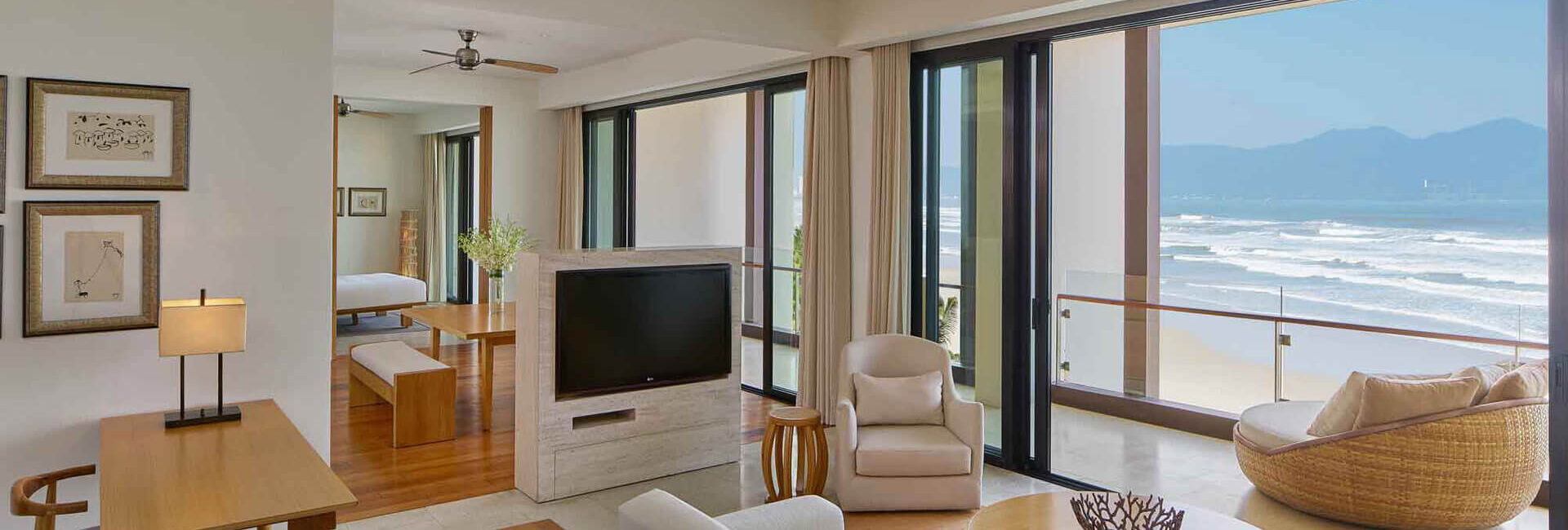 Three Bedrooms Penthouse | Best View High Floor (HYATPEN)