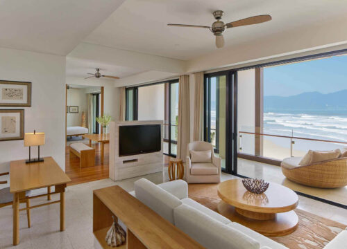 Three Bedrooms Penthouse | Best View High Floor (HYATPEN)