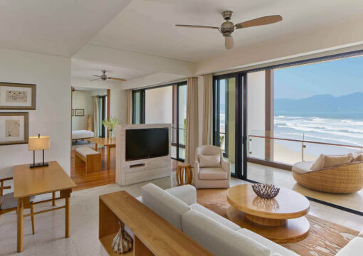 Three Bedrooms Penthouse | Best View High Floor (HYATPEN)
