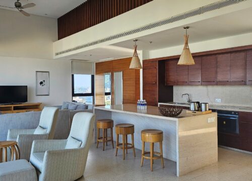 Three Bedrooms Penthouse | Best View High Floor (HYATPEN)