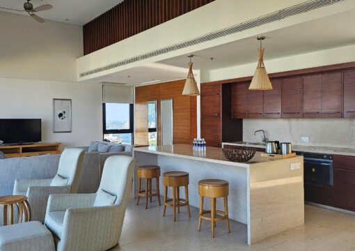 Three Bedrooms Penthouse | Best View High Floor (HYATPEN)
