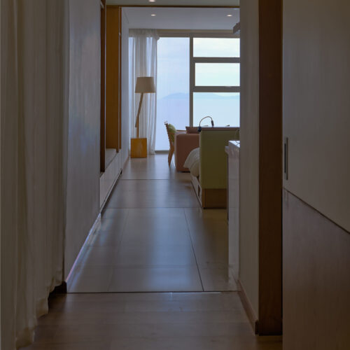 Two-Bedroom Studio – Ocean Front| My Khe Beach (FS2B)