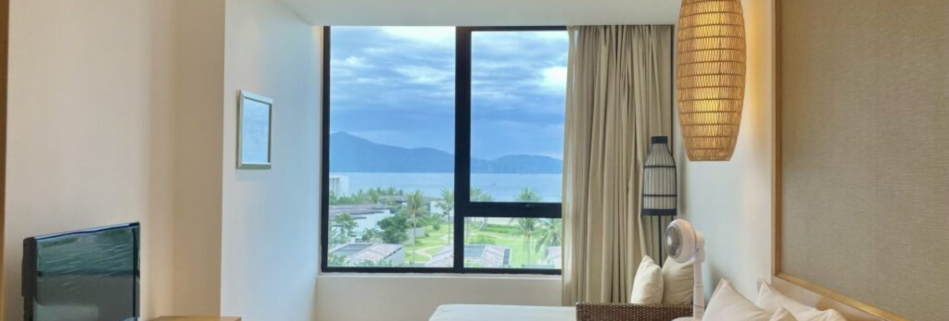 Bedroom Residence – Garden View in Beach Resort (HY3BOV)