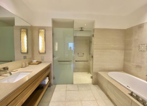 Bedroom Residence – Garden View in Beach Resort (HY3BOV)