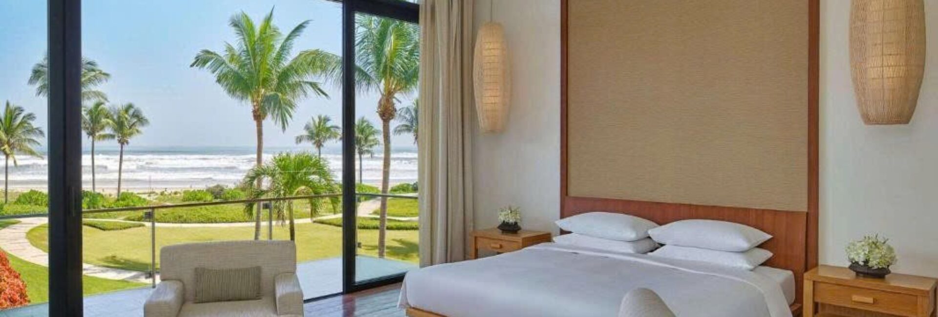Three Bedrooms Pool Villa – Beach Front (HY3BVIL)