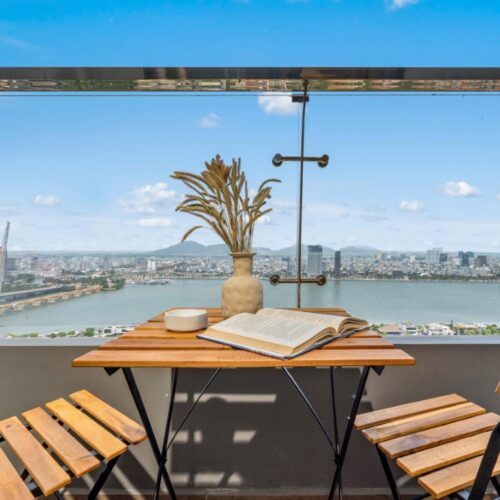 2 Bedrooms Monarchy, River View – Fire Works (MONA2B)