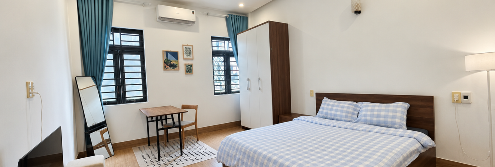 An Thuong Nest | Studio Room with windows | Near Beach